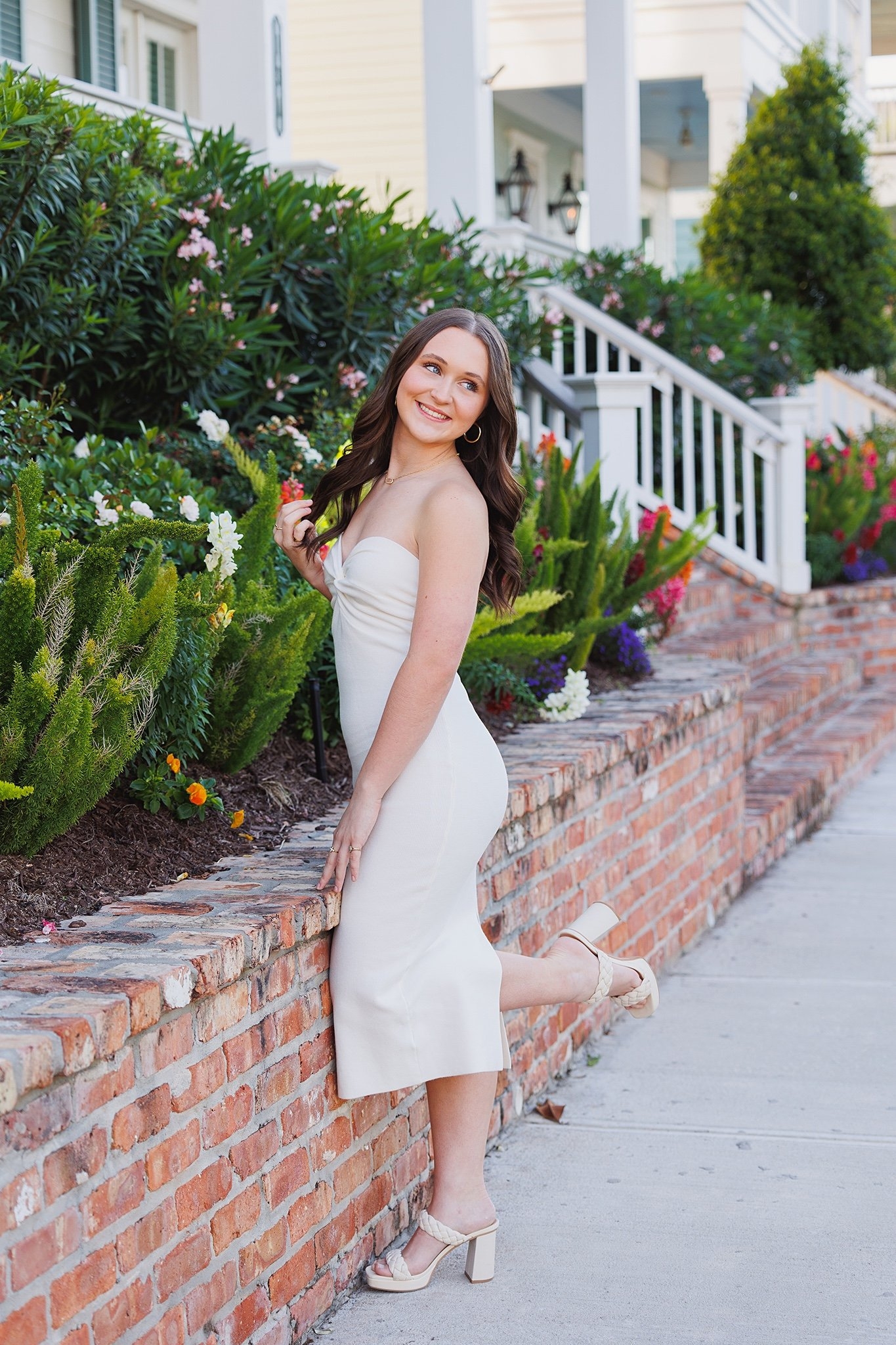 carousel-hero-element image-0