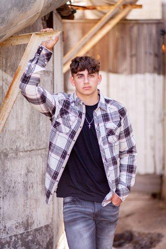 mobile - carousel-hero-element image-1